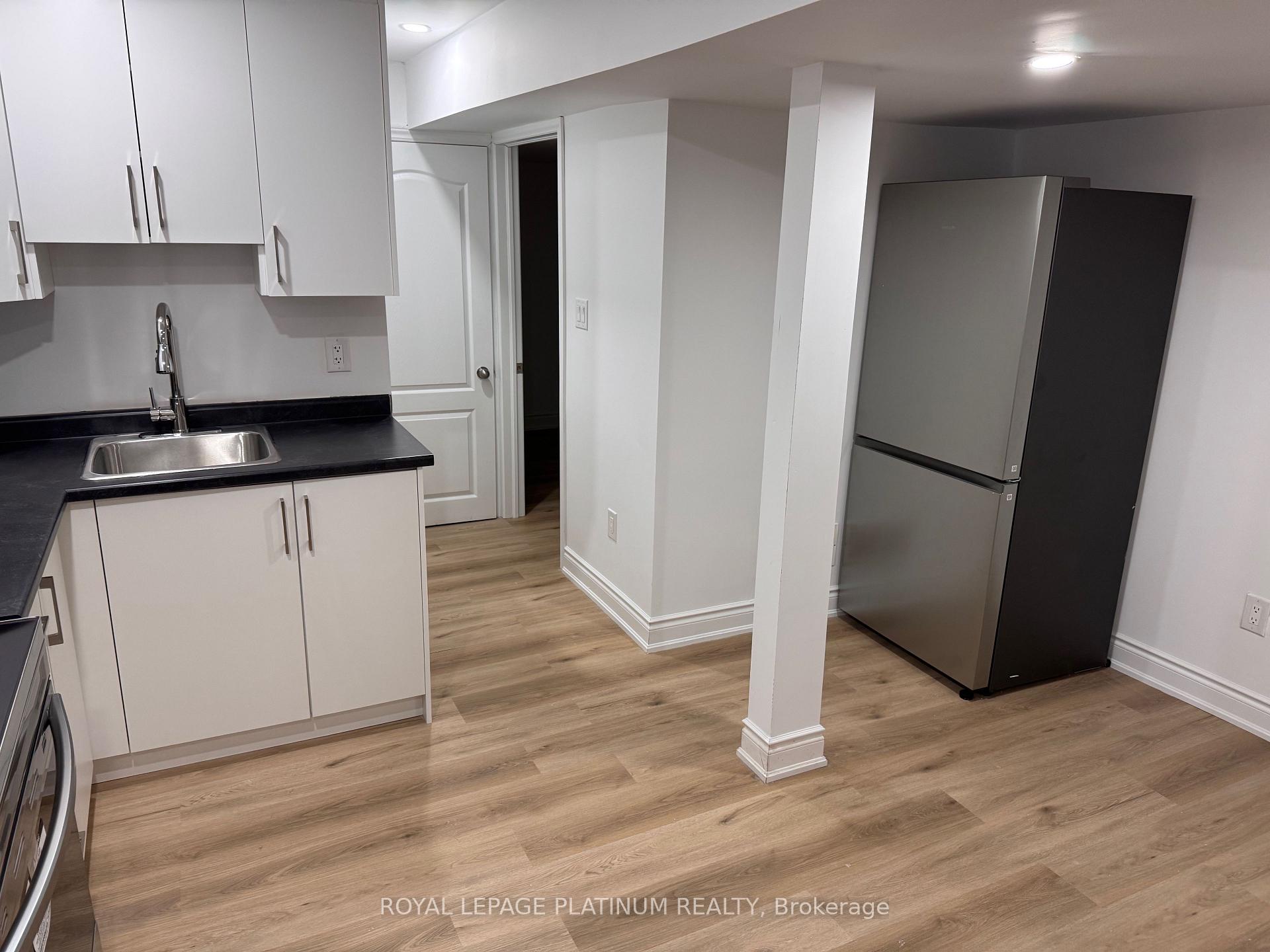 Photo 7 of 617 Windflower Crescent, Kitchener — HOMEH