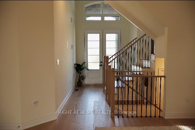 Photo 4 of 1373 Blackmore Street, Innisfil, Alcona — HOMEH