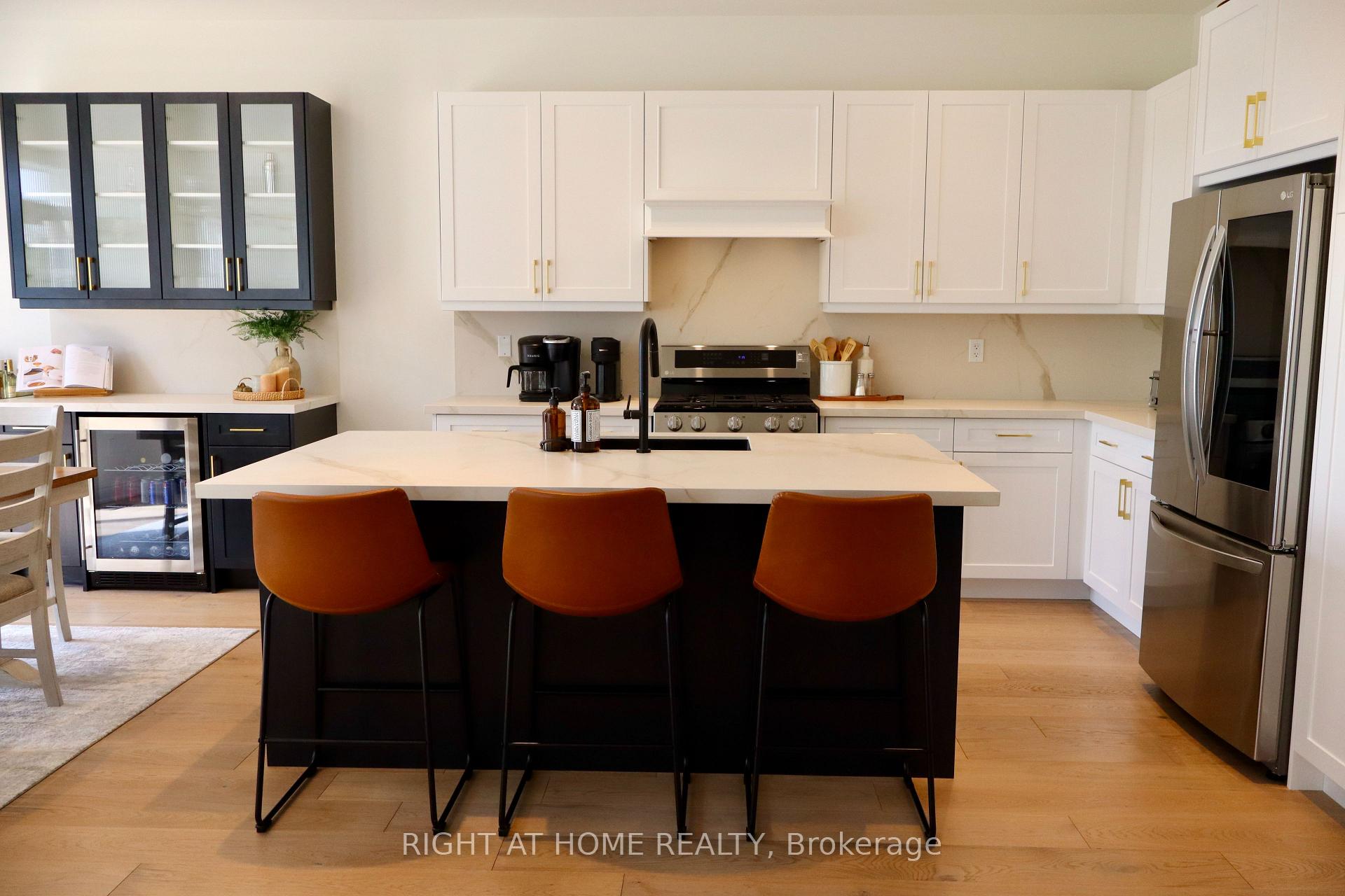 Photo 9 of 1373 Blackmore Street, Innisfil, Alcona — HOMEH
