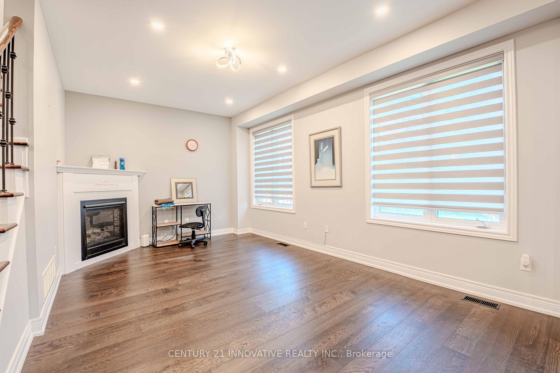 Photo 12 of Unit Upper, 13 Darren Hill Trail, Markham, Greensborough — HOMEH