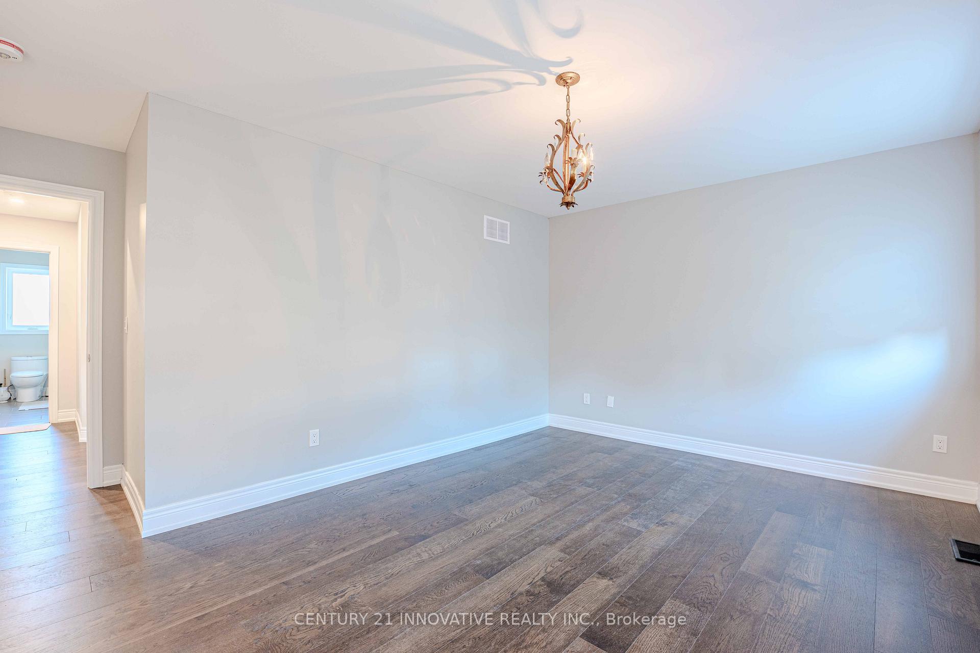 Photo 29 of Unit Upper, 13 Darren Hill Trail, Markham, Greensborough — HOMEH
