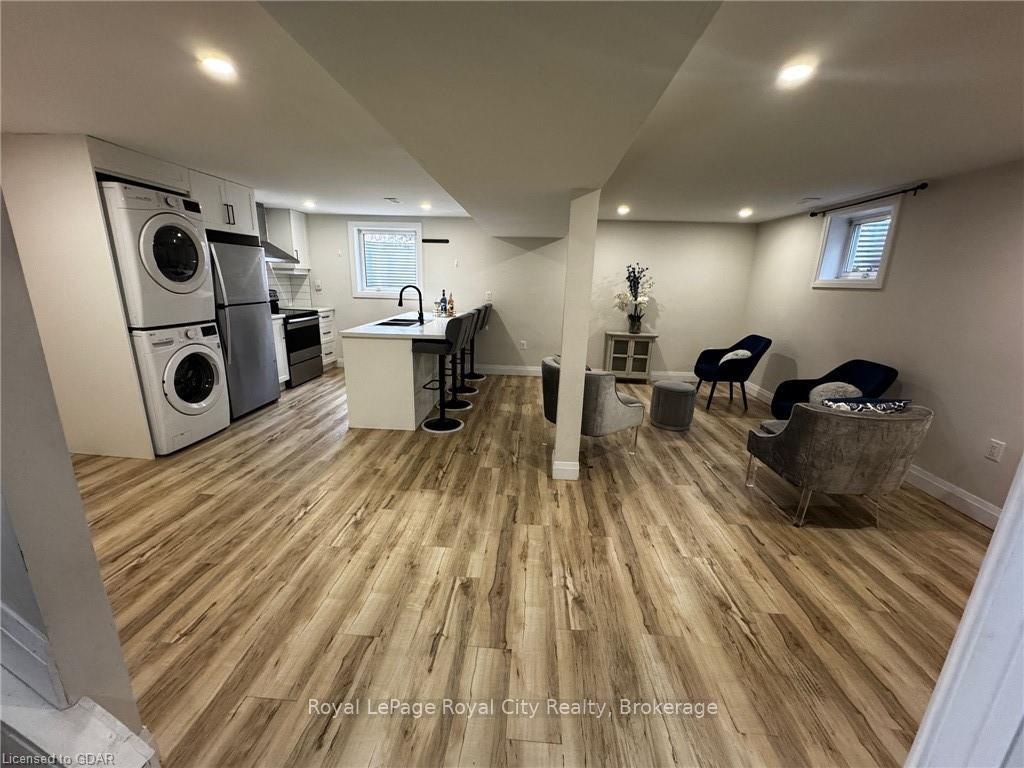 Photo 1 of 186 Natchez Road, Kitchener — HOMEH