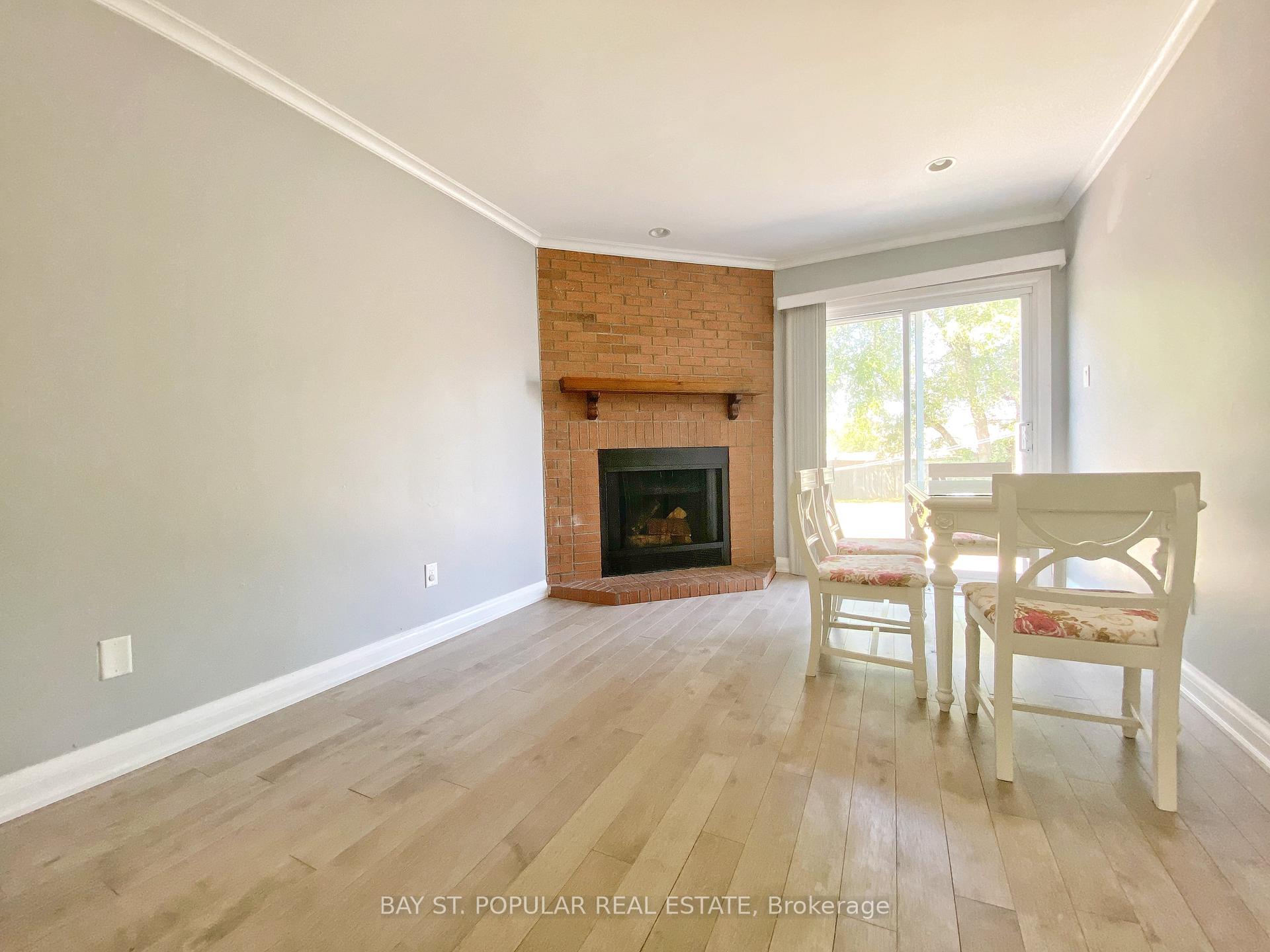 Photo 14 of 54 Charles Alfred Crescent, Markham, Middlefield — HOMEH