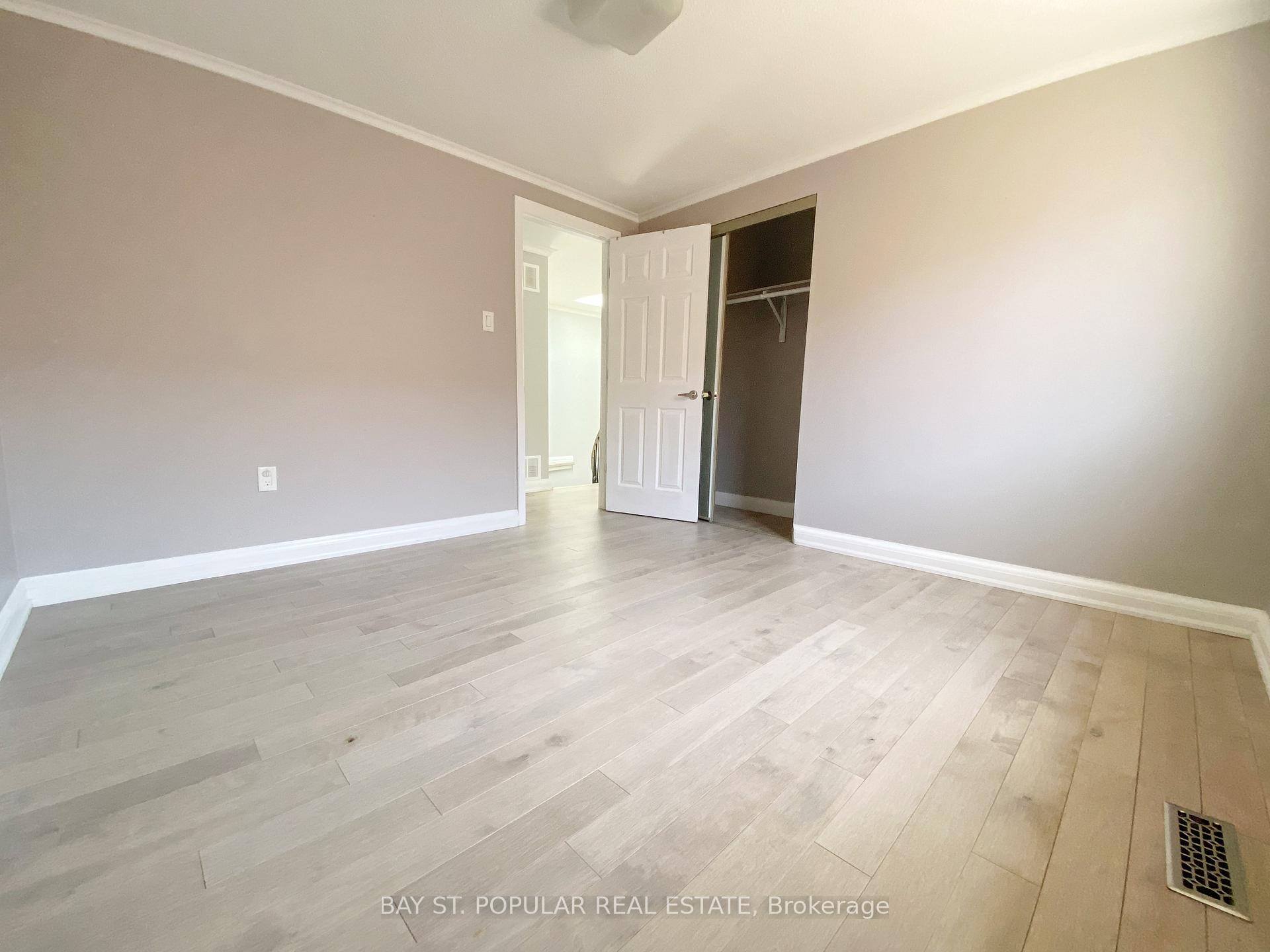 Photo 27 of 54 Charles Alfred Crescent, Markham, Middlefield — HOMEH
