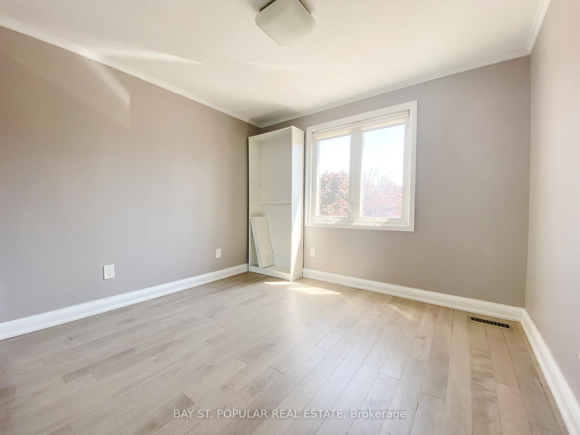 Photo 28 of 54 Charles Alfred Crescent, Markham, Middlefield — HOMEH