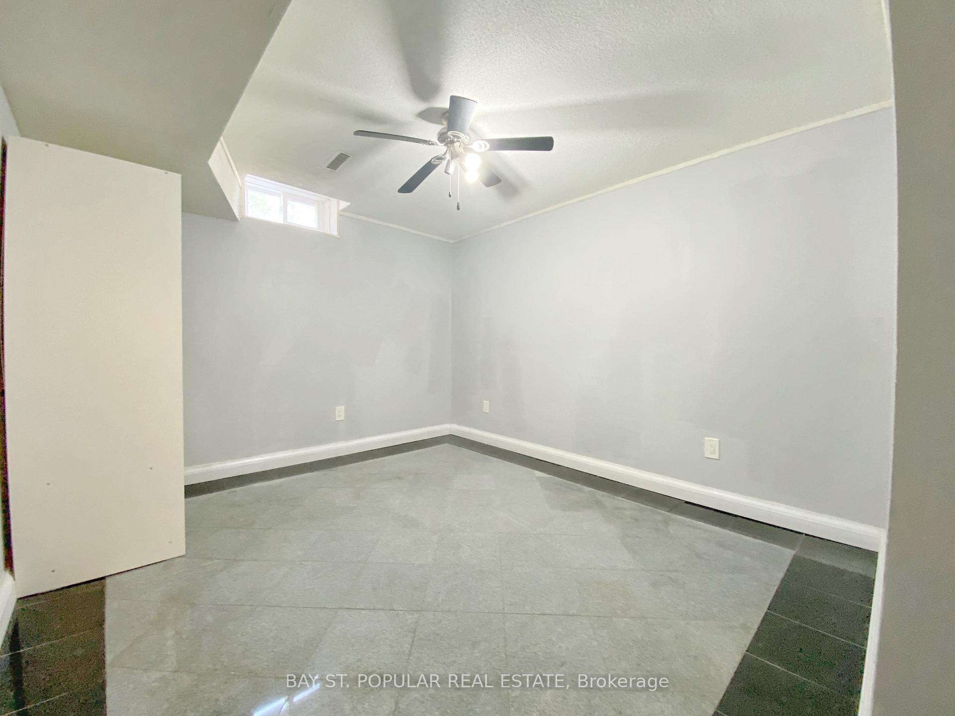 Photo 35 of 54 Charles Alfred Crescent, Markham, Middlefield — HOMEH