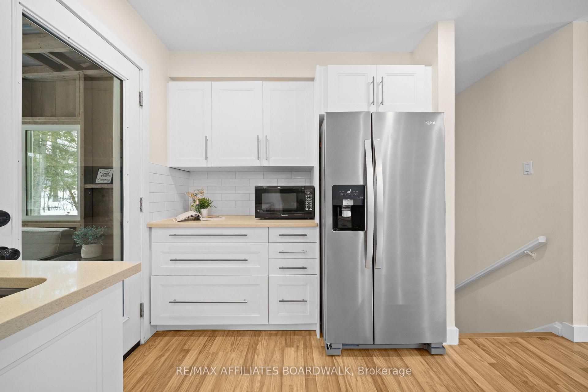 Photo 12 of 5450 Riverside Crescent, Ottawa, Manotick Long Island & Nicholls Island — HOMEH