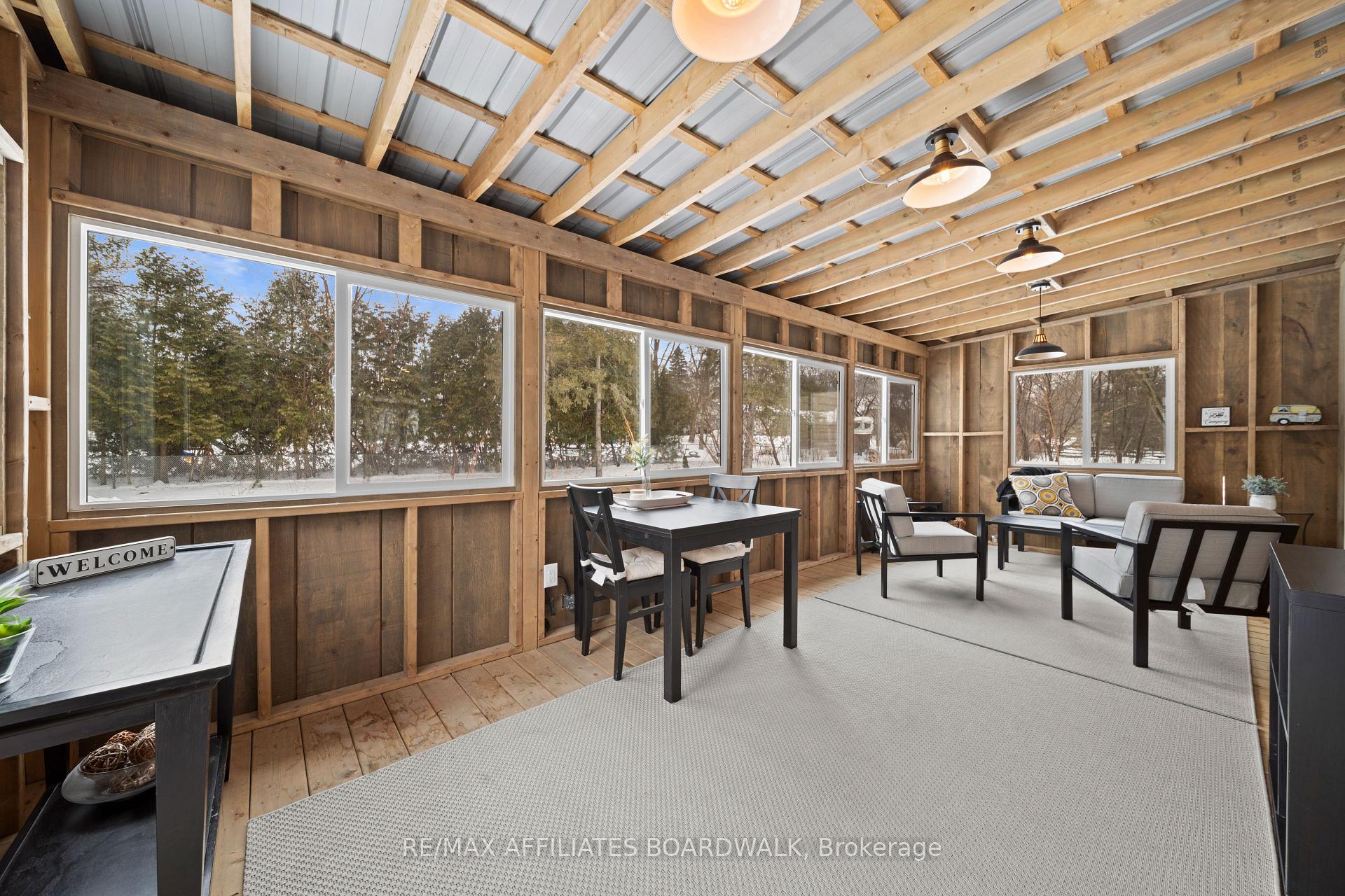 Photo 16 of 5450 Riverside Crescent, Ottawa, Manotick Long Island & Nicholls Island — HOMEH