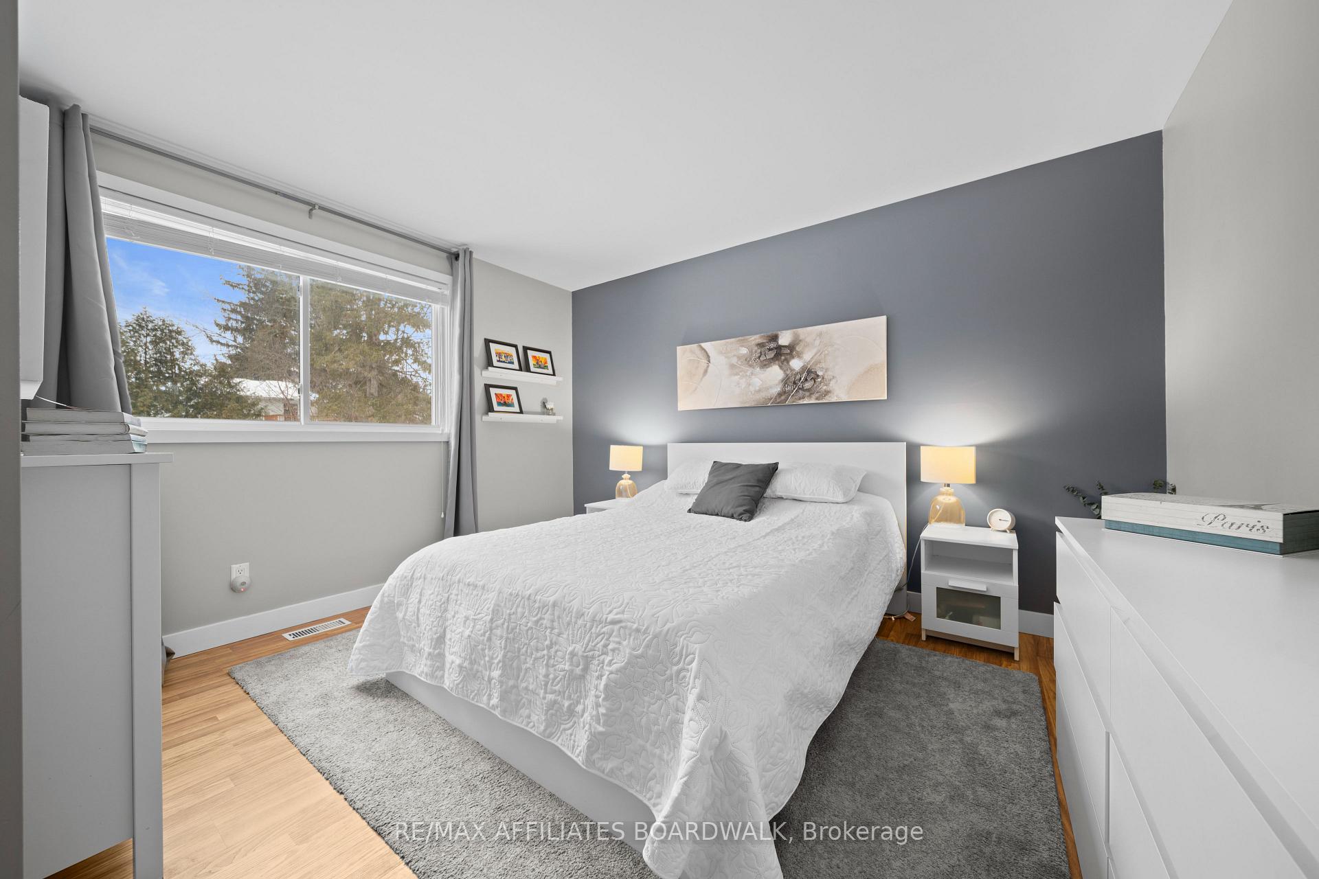 Photo 18 of 5450 Riverside Crescent, Ottawa, Manotick Long Island & Nicholls Island — HOMEH