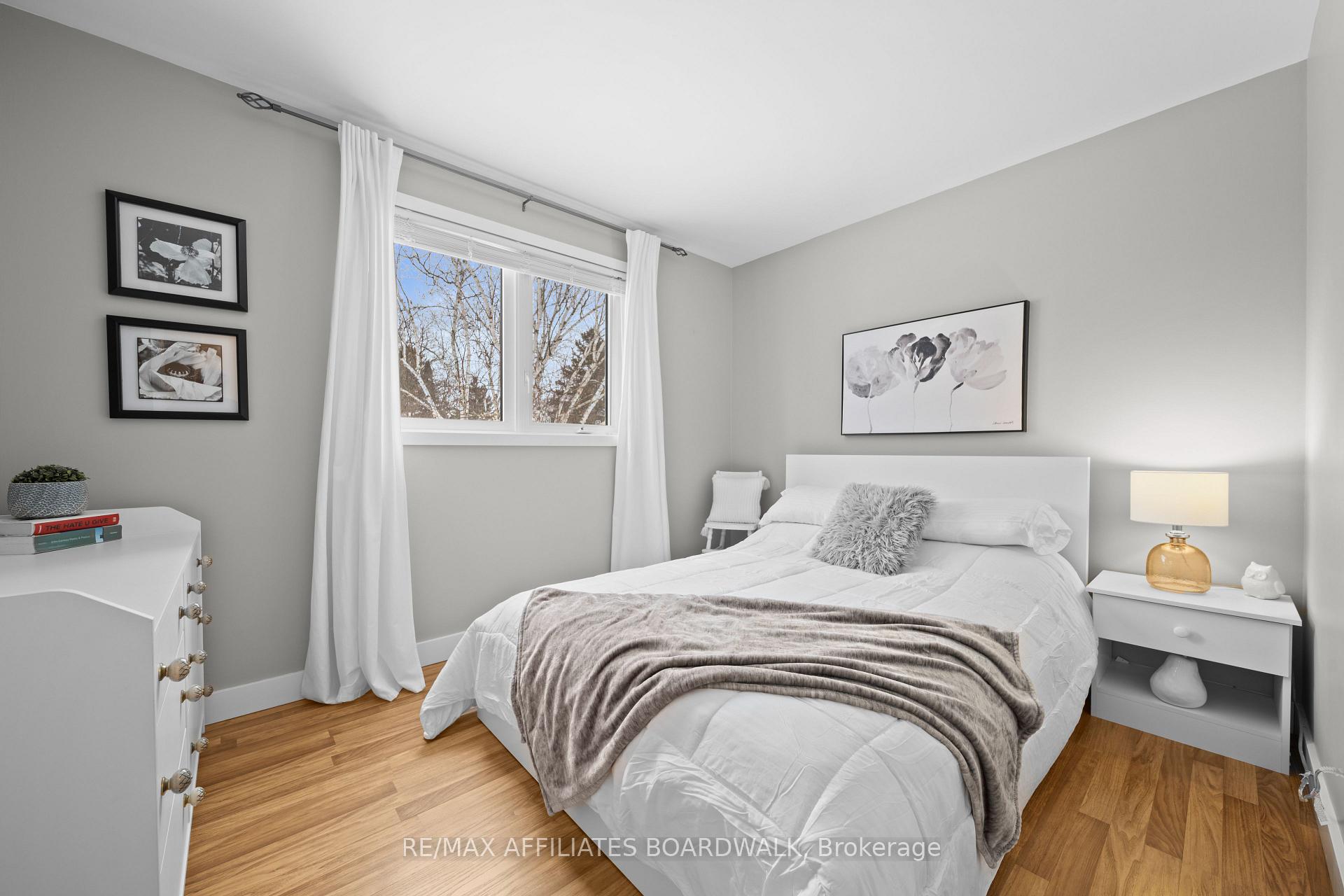 Photo 24 of 5450 Riverside Crescent, Ottawa, Manotick Long Island & Nicholls Island — HOMEH