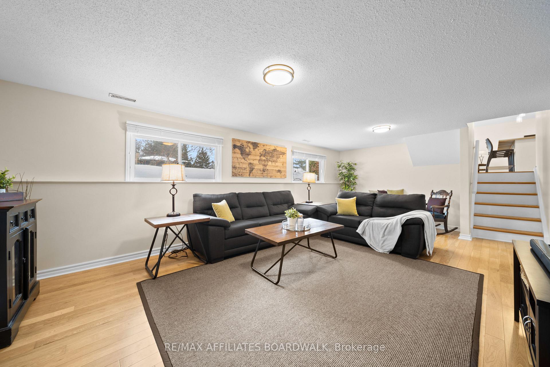 Photo 29 of 5450 Riverside Crescent, Ottawa, Manotick Long Island & Nicholls Island — HOMEH