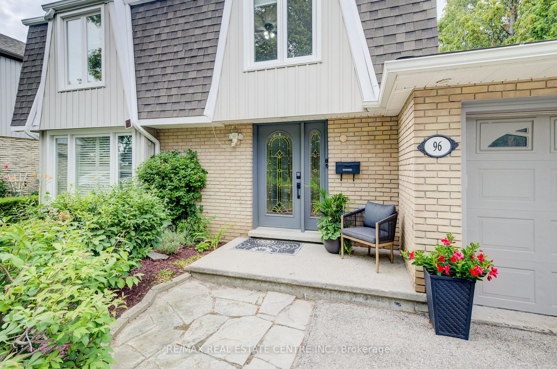 Photo 2 of 96 Manor Drive, Kitchener — HOMEH