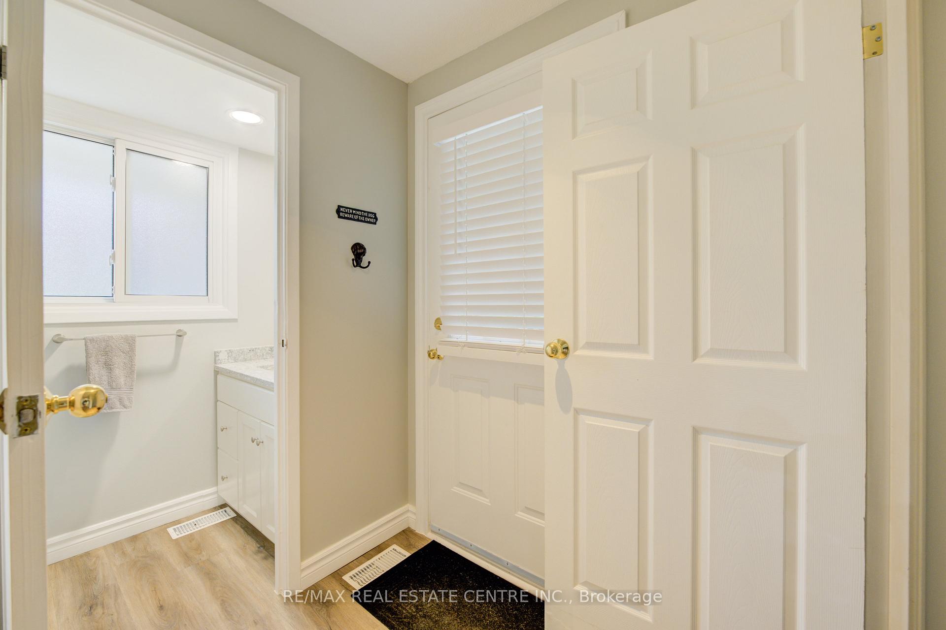 Photo 20 of 96 Manor Drive, Kitchener — HOMEH