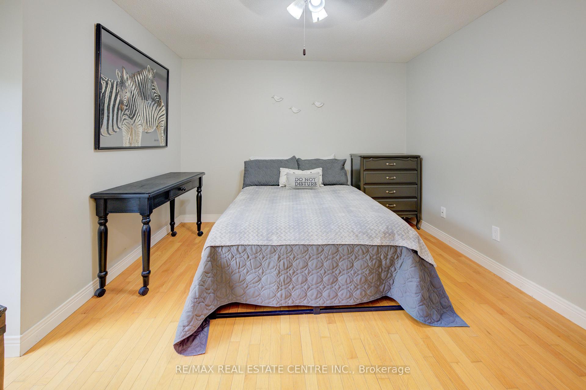 Photo 24 of 96 Manor Drive, Kitchener — HOMEH