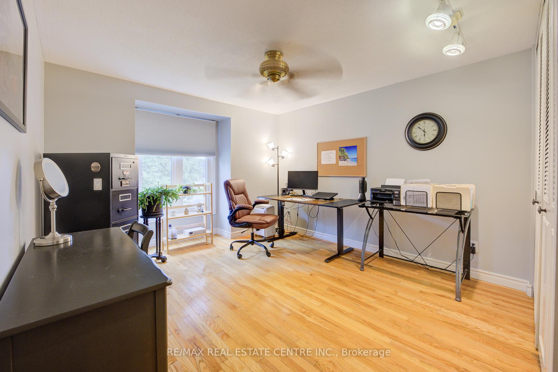Photo 27 of 96 Manor Drive, Kitchener — HOMEH