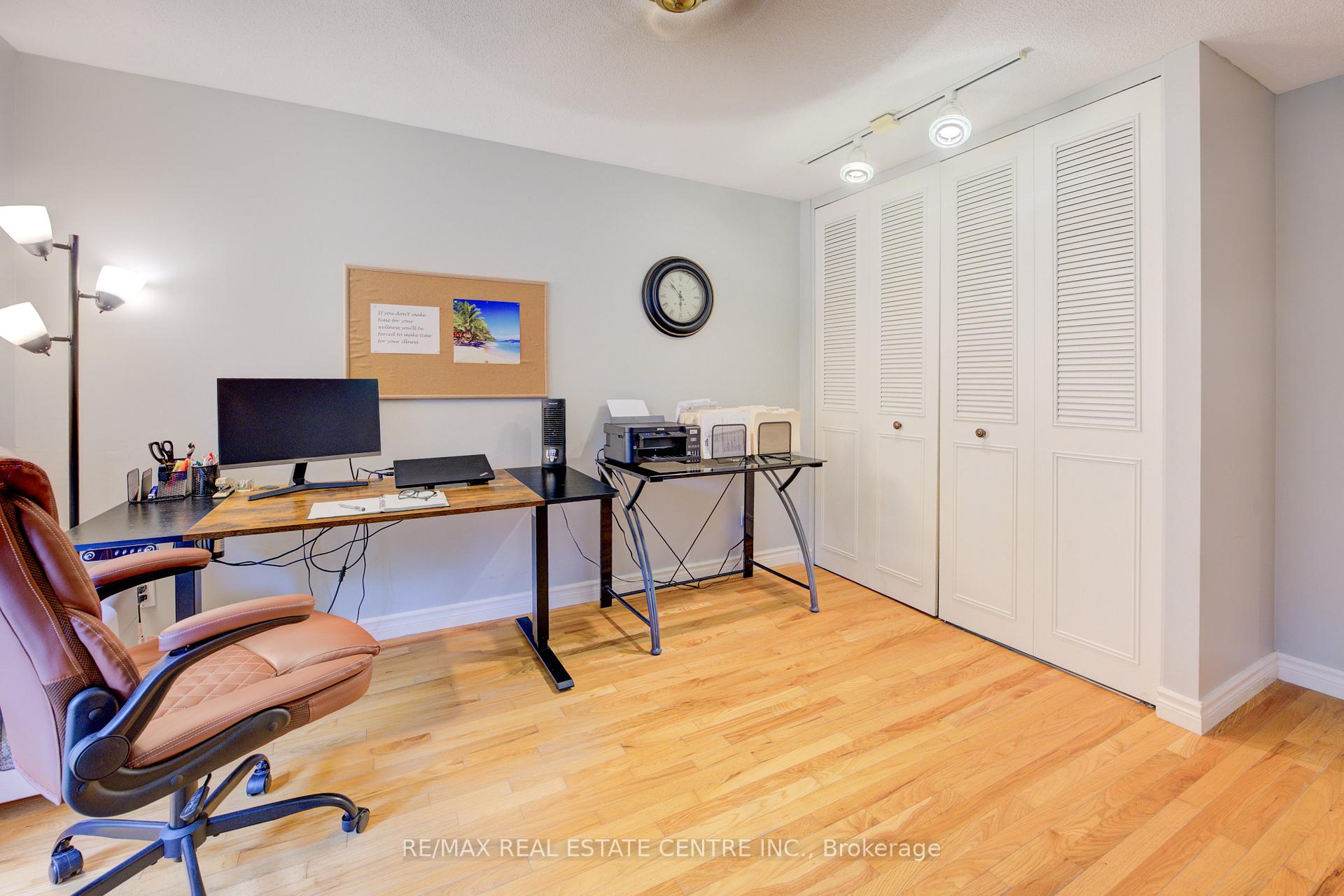 Photo 29 of 96 Manor Drive, Kitchener — HOMEH