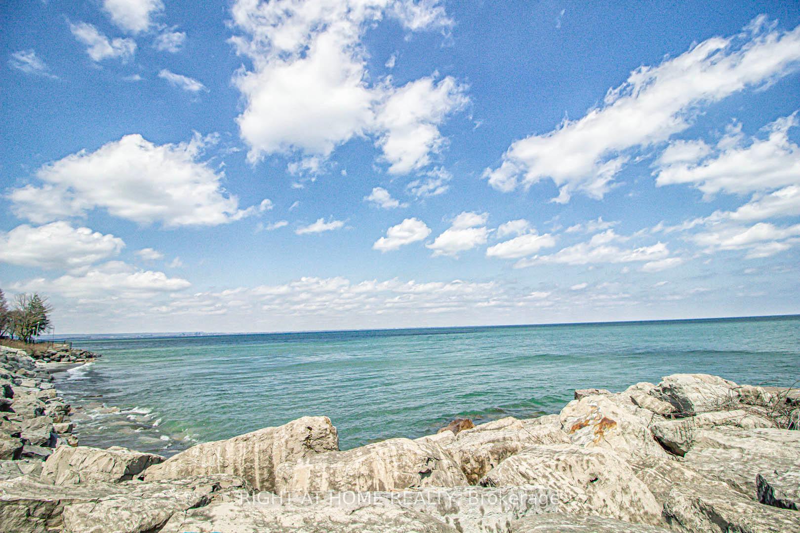 Photo 12 of 13 Waterview Drive, Hamilton, Lakeshore — HOMEH