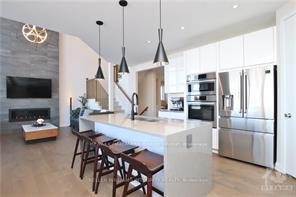 Photo 2 of 356 Gloaming Crescent, Ottawa, Kanata - Emerald Meadows/Trailwest — HOMEH