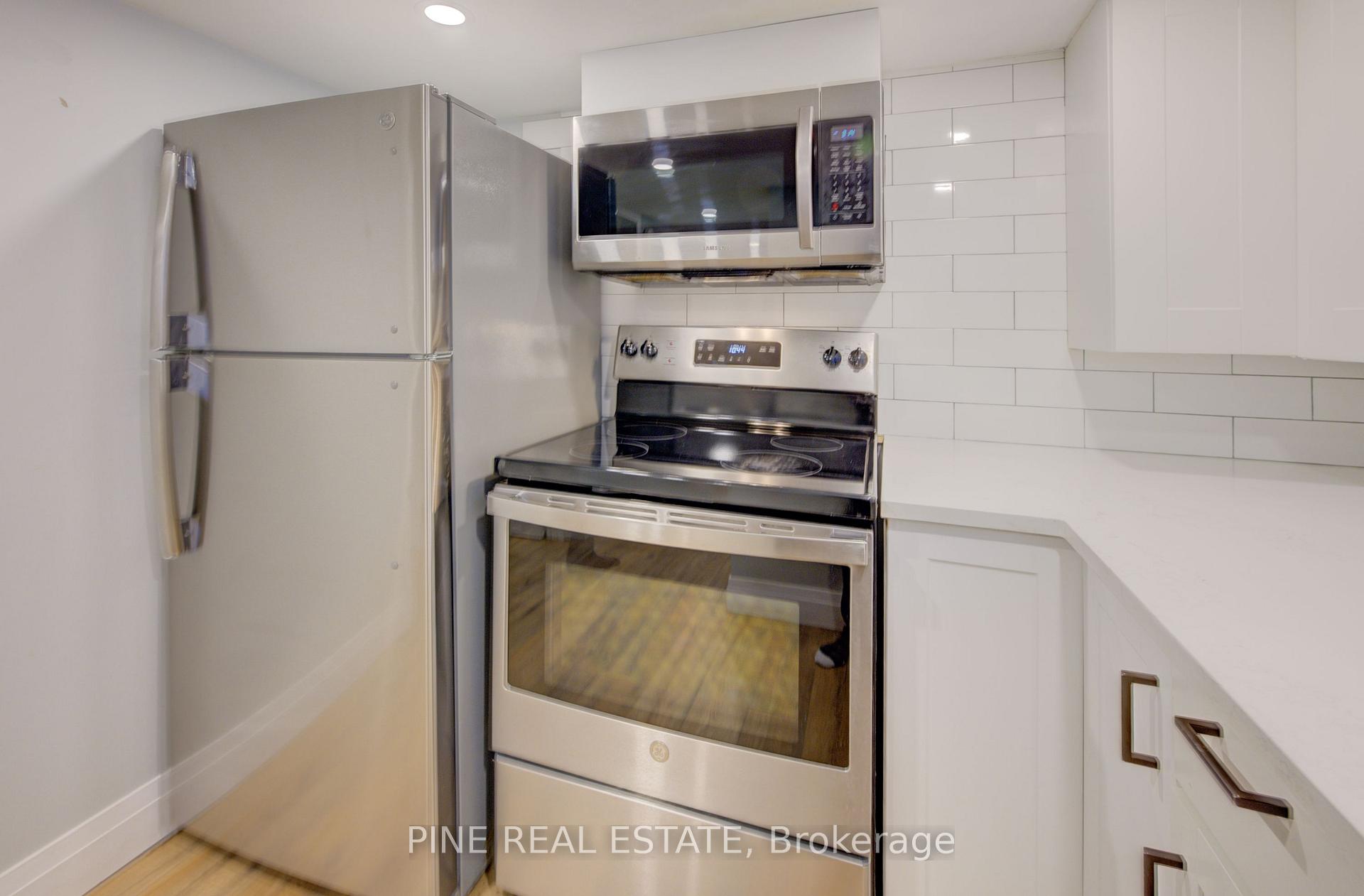 Photo 4 of Unit Lower, 21 Fairview Avenue, Kitchener — HOMEH