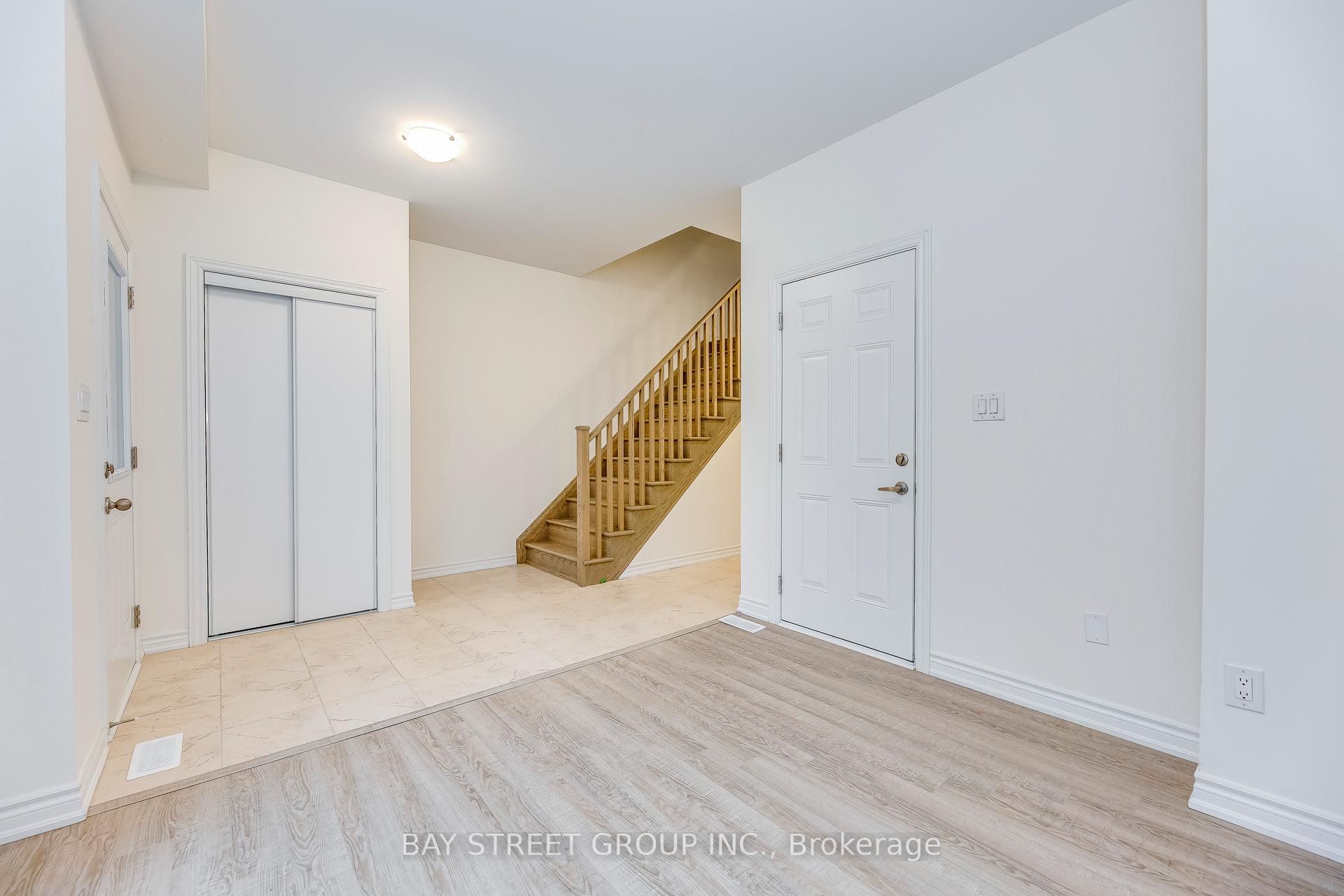 Photo 7 of 11 Massachusetts Lane, Markham, Wismer — HOMEH