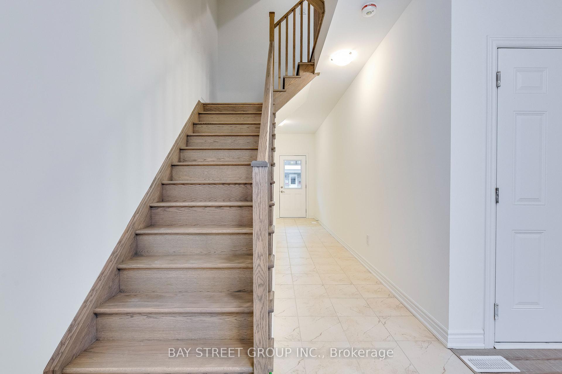 Photo 8 of 11 Massachusetts Lane, Markham, Wismer — HOMEH