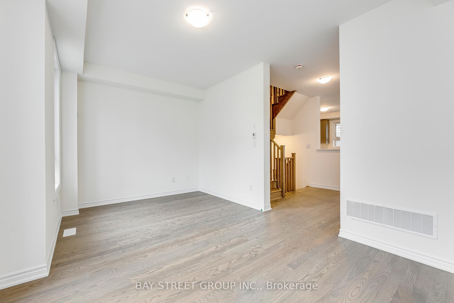 Photo 12 of 11 Massachusetts Lane, Markham, Wismer — HOMEH