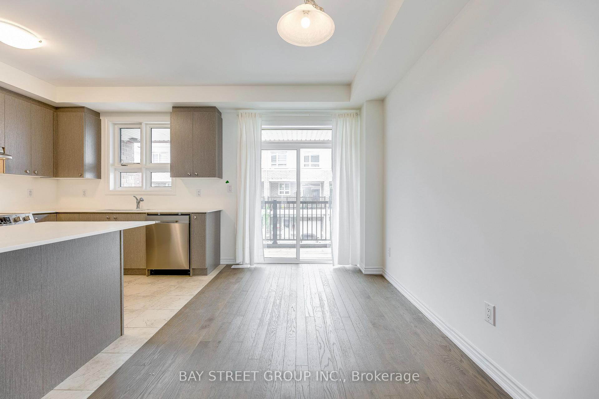 Photo 15 of 11 Massachusetts Lane, Markham, Wismer — HOMEH