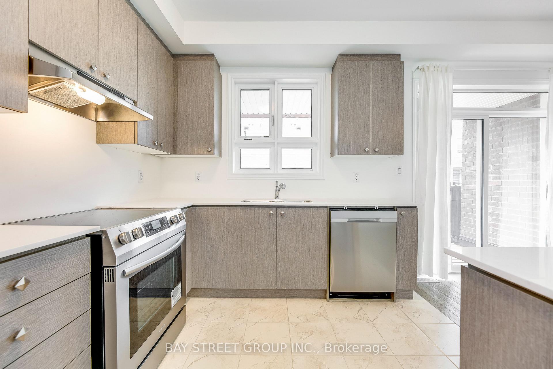Photo 20 of 11 Massachusetts Lane, Markham, Wismer — HOMEH