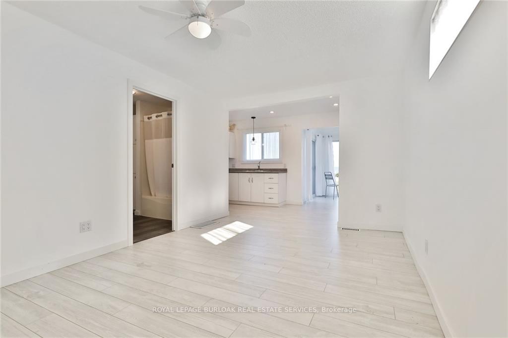 Photo 8 of 105 Beach Boulevard, Hamilton, Hamilton Beach — HOMEH