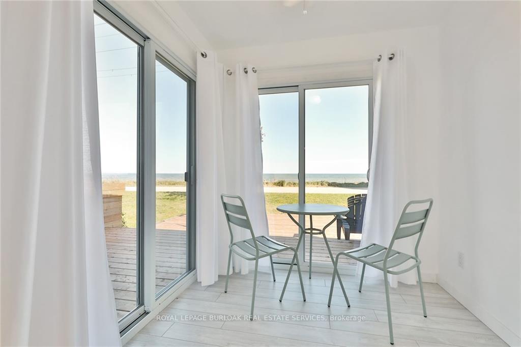 Photo 14 of 105 Beach Boulevard, Hamilton, Hamilton Beach — HOMEH
