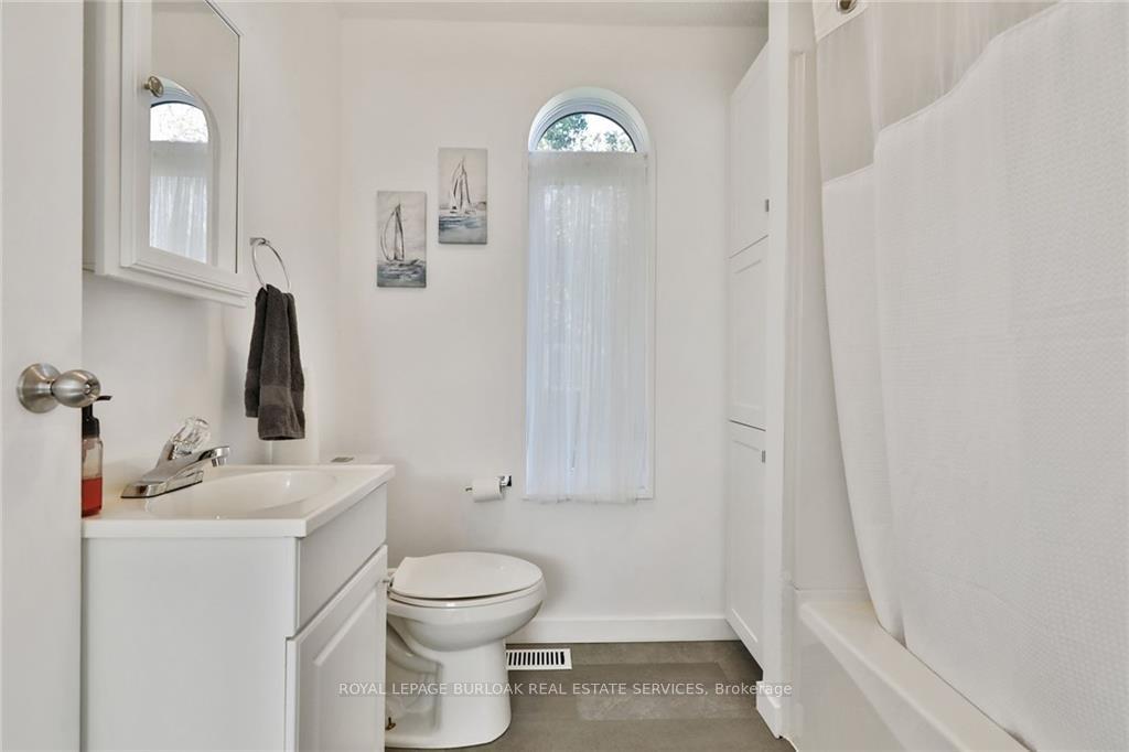 Photo 20 of 105 Beach Boulevard, Hamilton, Hamilton Beach — HOMEH
