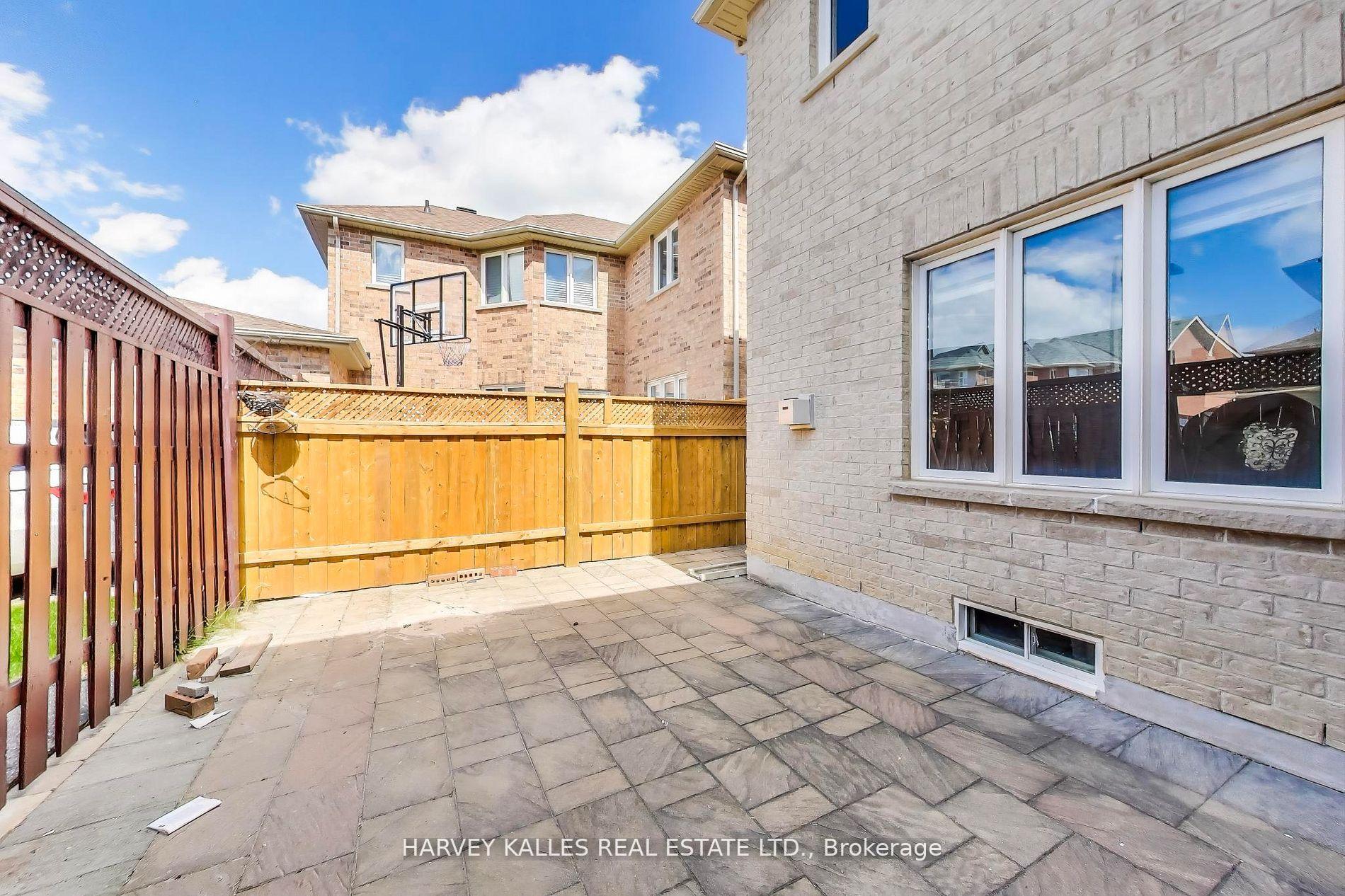 Photo 33 of 802 Cornell Rouge Boulevard, Markham, Cornell — HOMEH