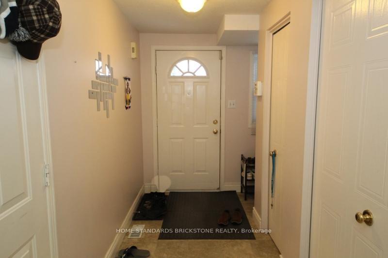 Photo 3 of 15 Activa Avenue, Kitchener — HOMEH