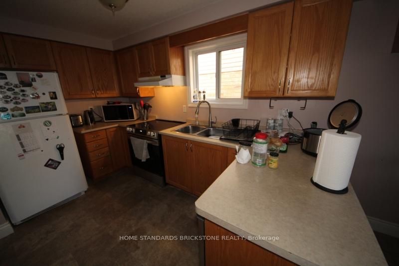 Photo 6 of 15 Activa Avenue, Kitchener — HOMEH