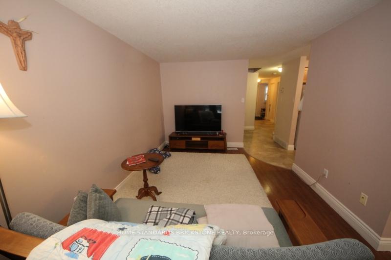 Photo 9 of 15 Activa Avenue, Kitchener — HOMEH
