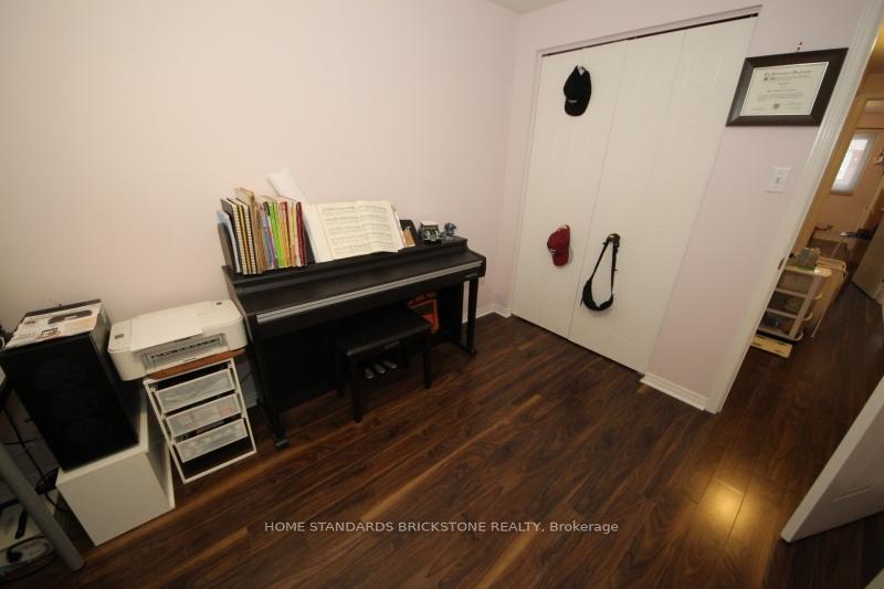 Photo 16 of 15 Activa Avenue, Kitchener — HOMEH