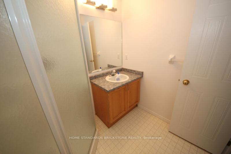 Photo 25 of 15 Activa Avenue, Kitchener — HOMEH