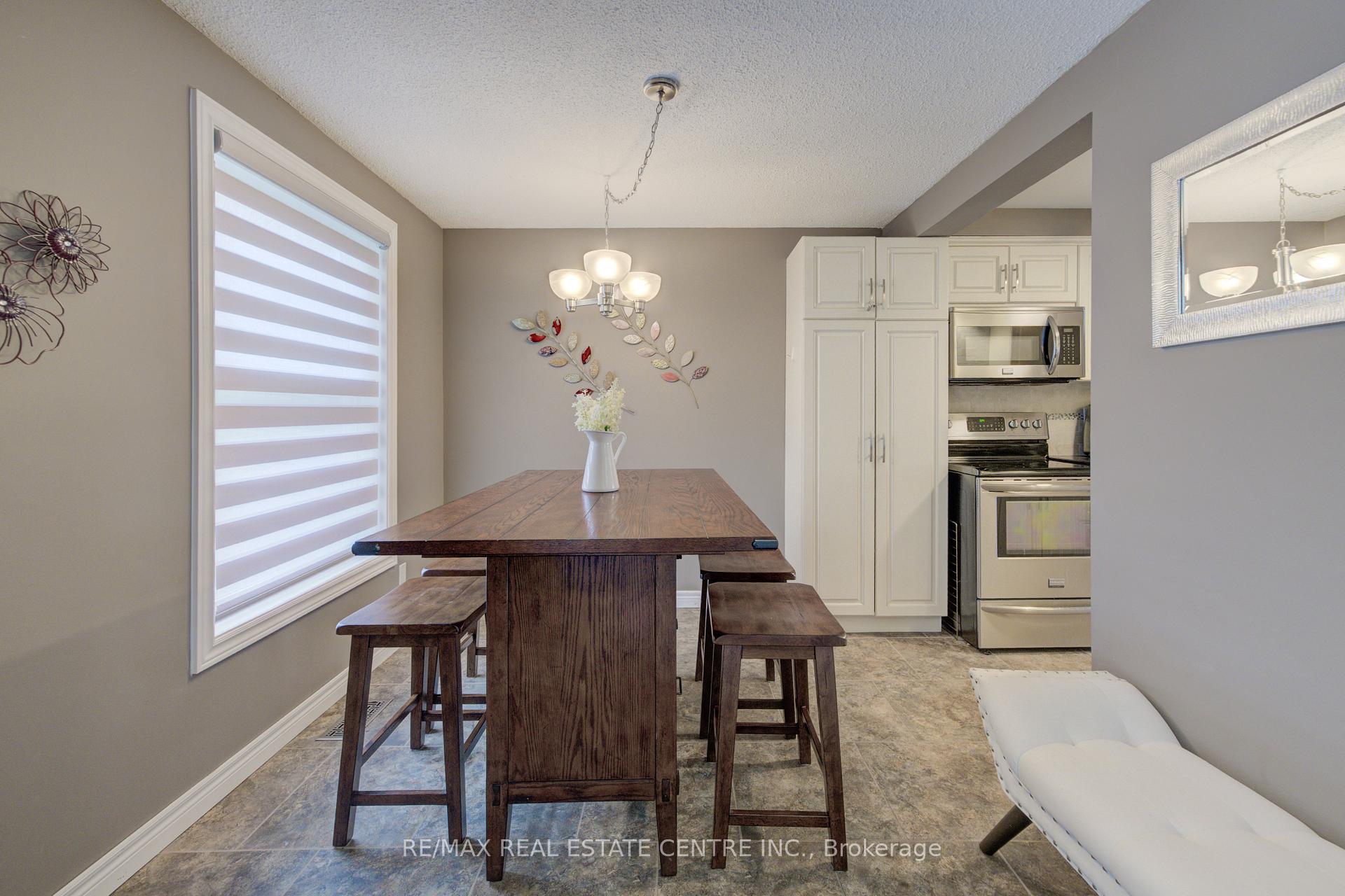 Photo 6 of 65 Selkirk Drive, Kitchener — HOMEH