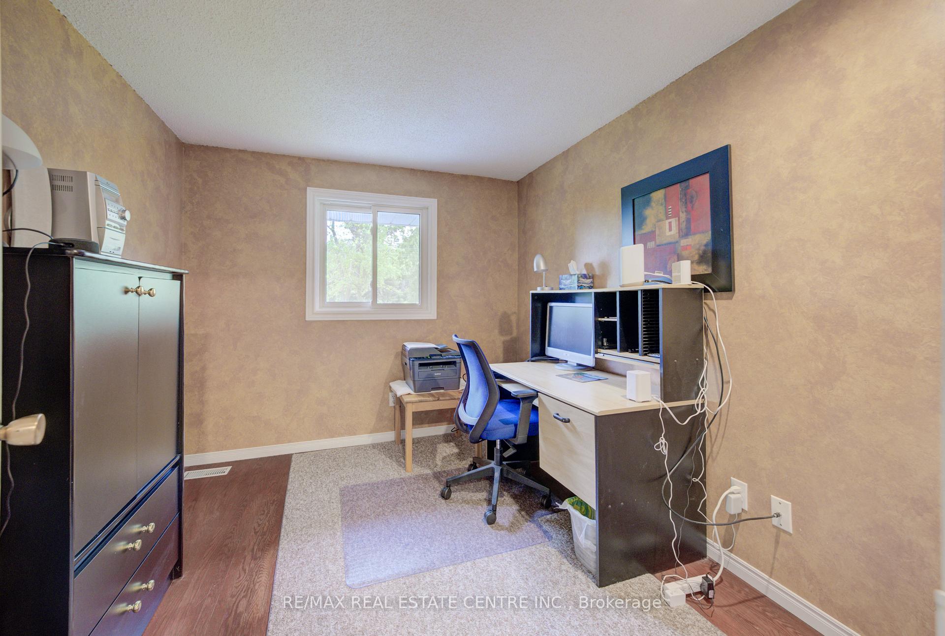 Photo 22 of 65 Selkirk Drive, Kitchener — HOMEH