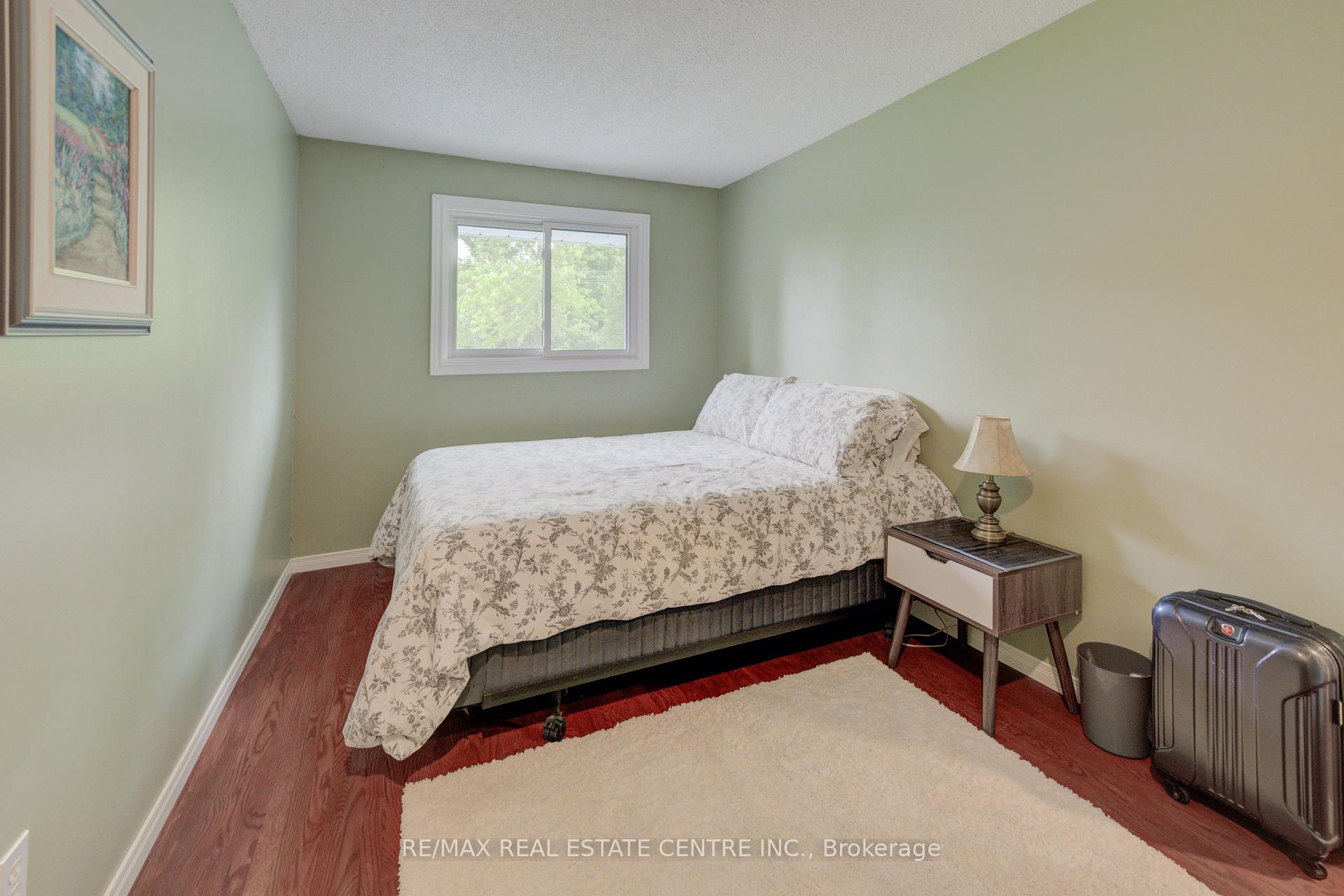 Photo 25 of 65 Selkirk Drive, Kitchener — HOMEH
