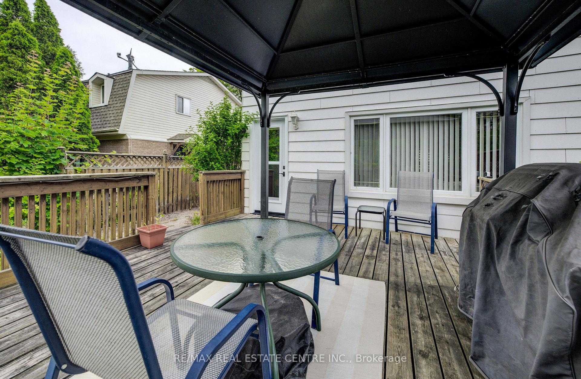 Photo 34 of 65 Selkirk Drive, Kitchener — HOMEH