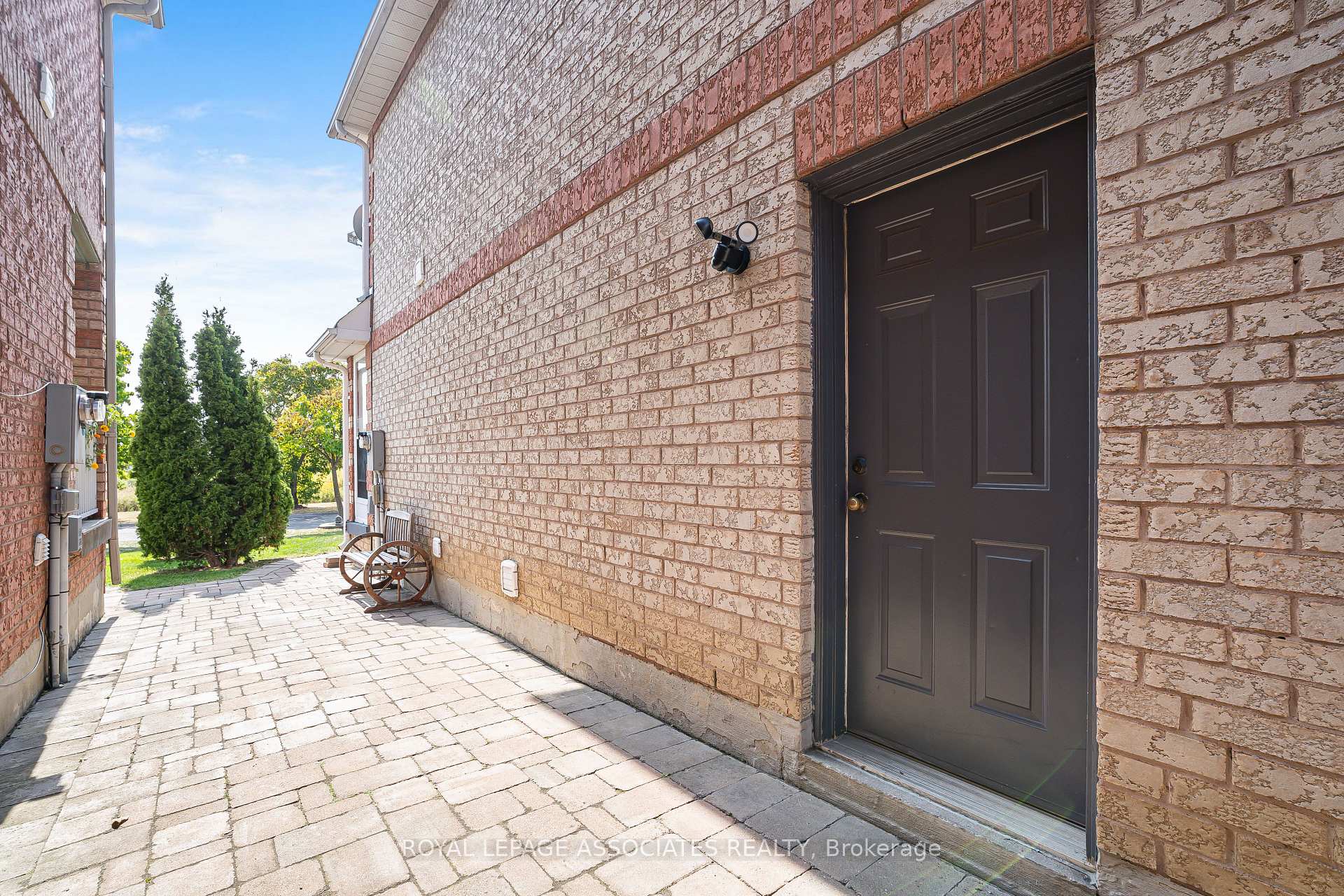 Photo 3 of Unit BSMT, 36 Clandfield Street, Markham, Rouge River Estates — HOMEH