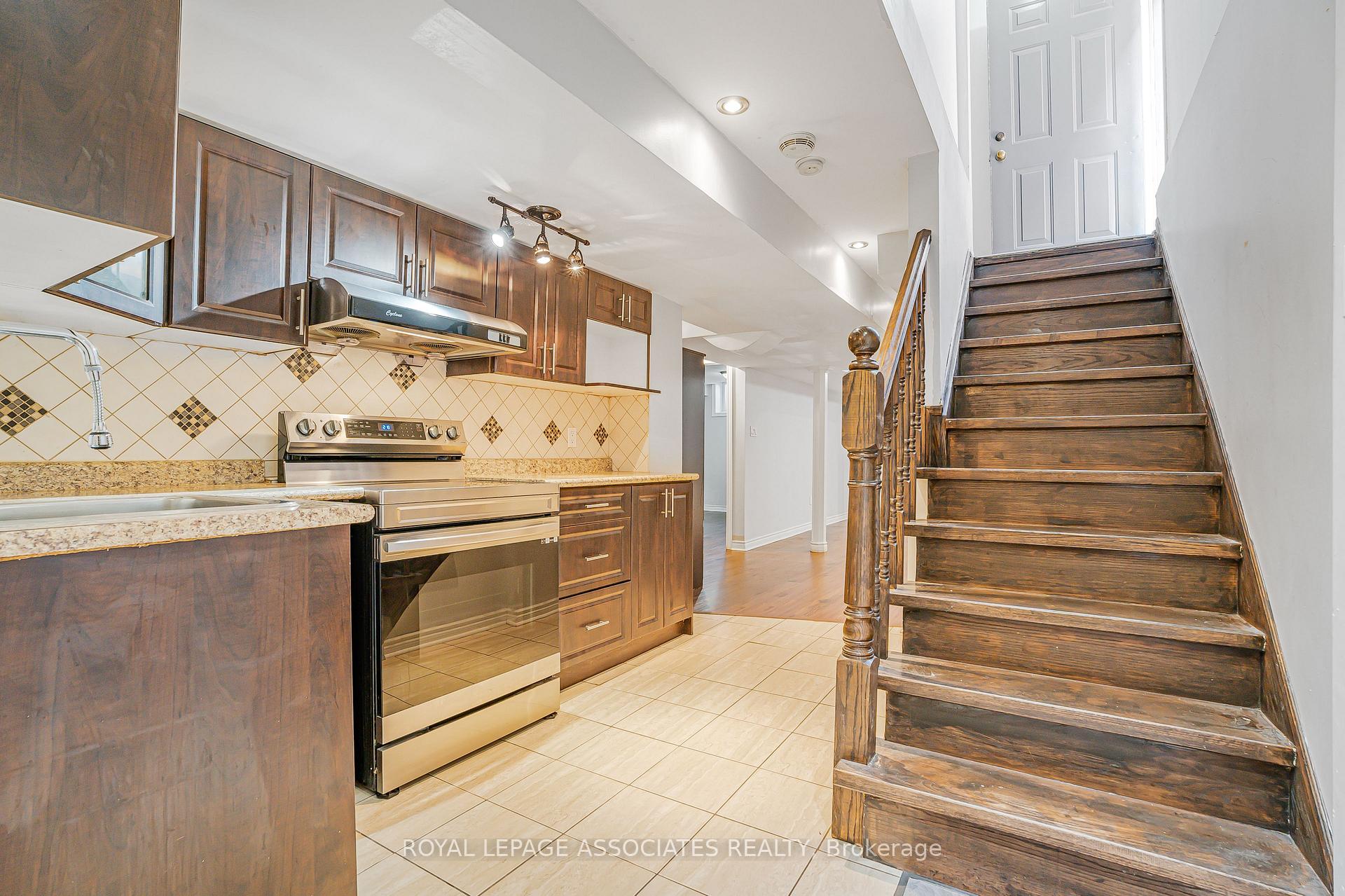 Photo 4 of Unit BSMT, 36 Clandfield Street, Markham, Rouge River Estates — HOMEH