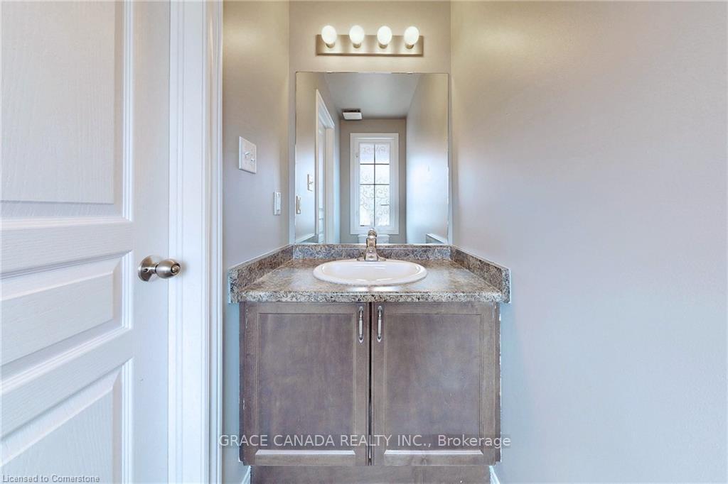 Photo 18 of 174 Penny Lane, Hamilton, Stoney Creek — HOMEH