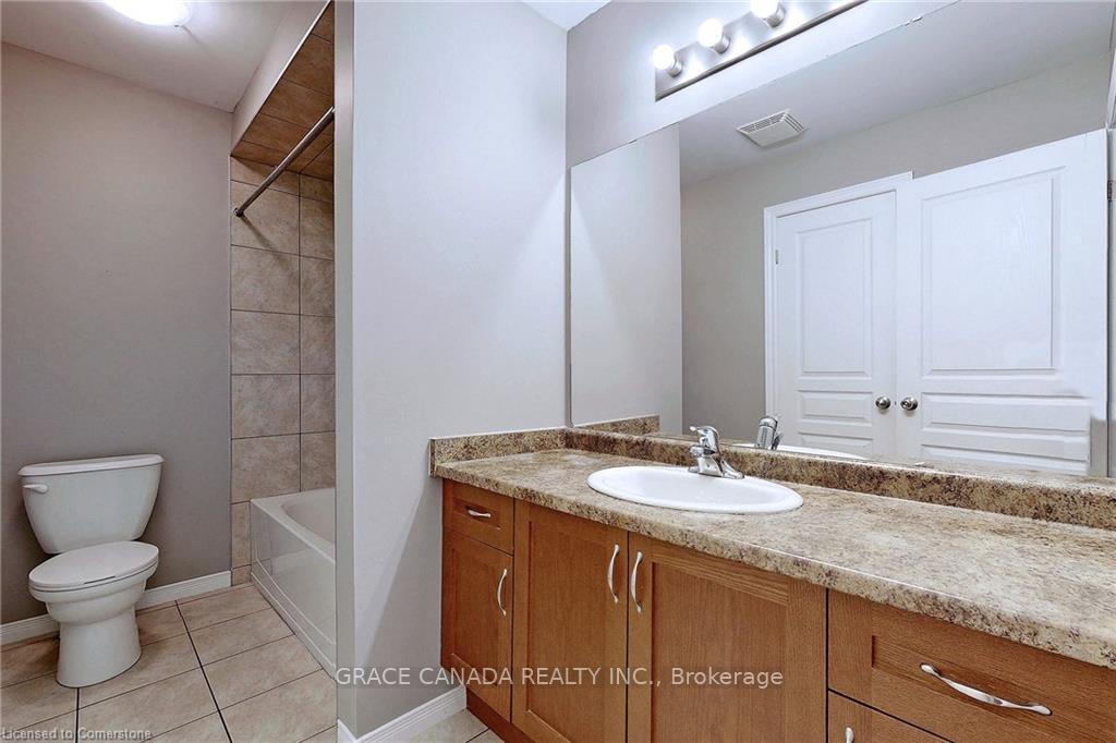 Photo 34 of 174 Penny Lane, Hamilton, Stoney Creek — HOMEH