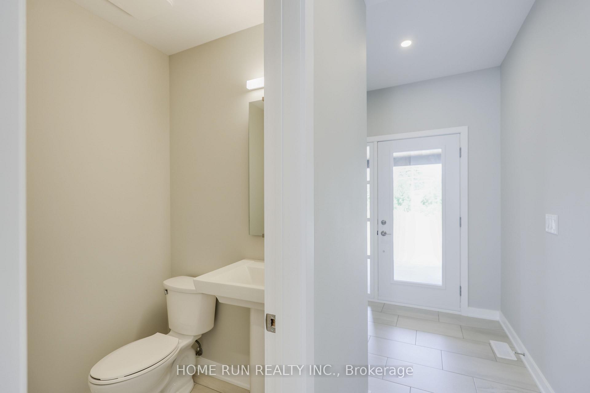 Photo 5 of 1064 Kitigan Grove, Ottawa, Kanata - Kanata Lakes/Heritage Hills — HOMEH