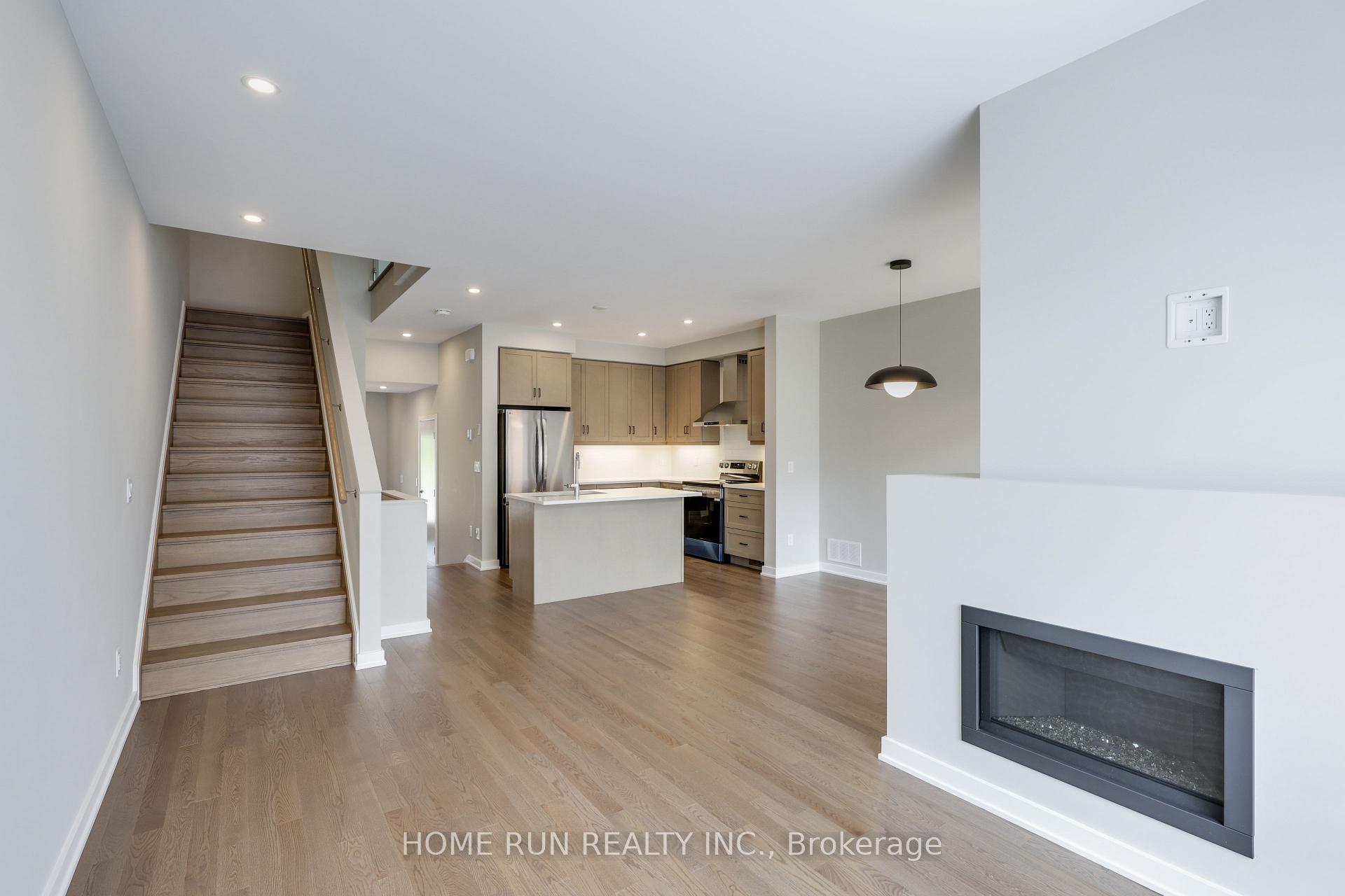 Photo 13 of 1064 Kitigan Grove, Ottawa, Kanata - Kanata Lakes/Heritage Hills — HOMEH
