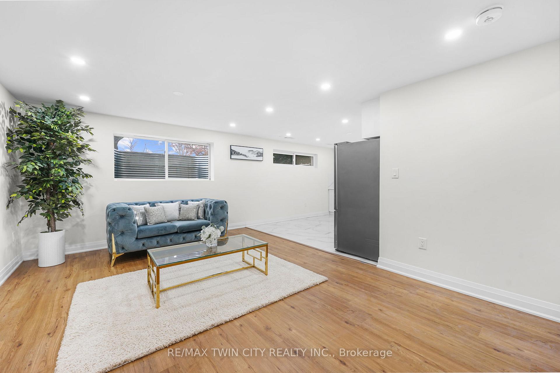 Photo 10 of Unit LOWER, 58 Tupper Crescent, Kitchener, Grand River North — HOMEH