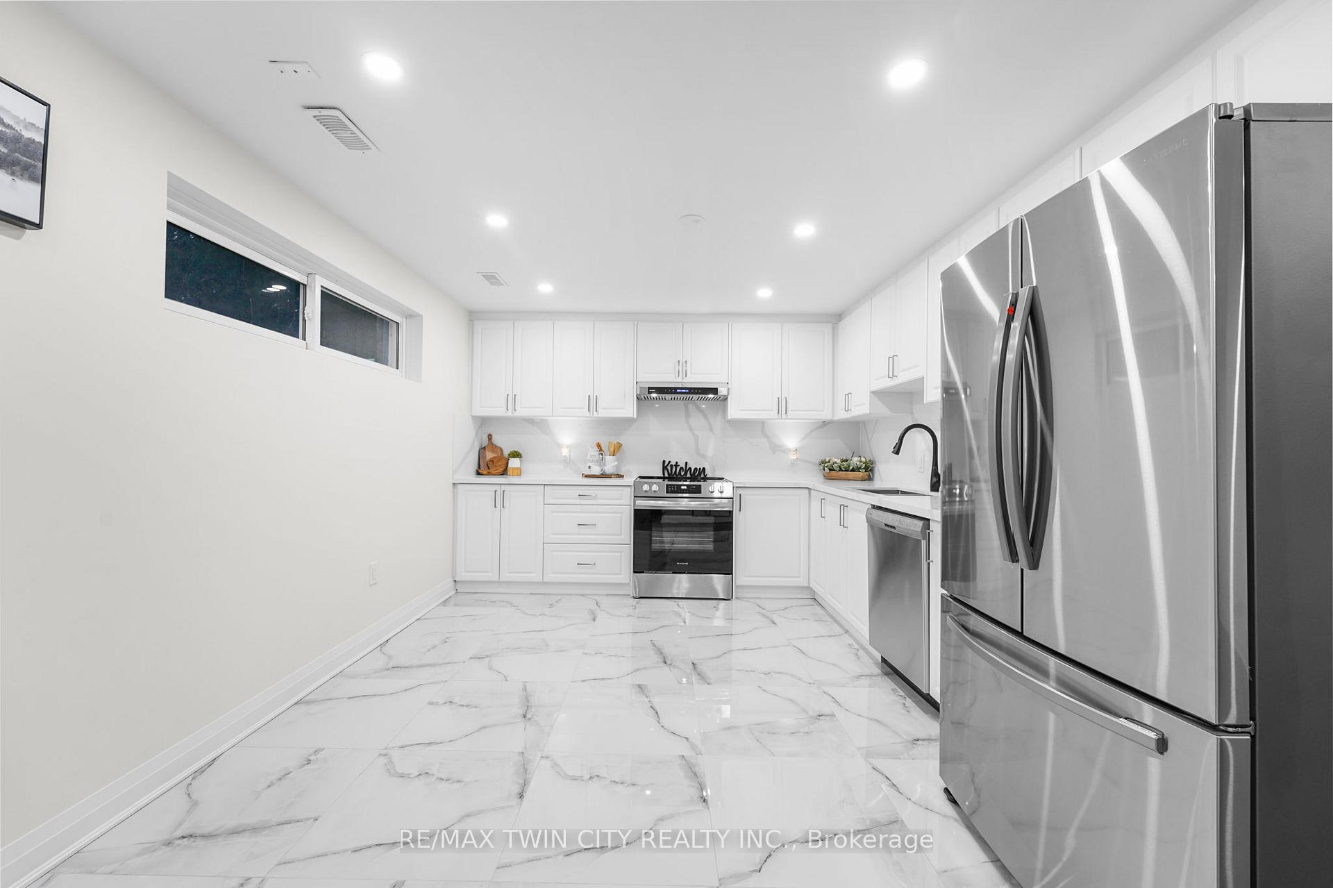 Photo 16 of Unit LOWER, 58 Tupper Crescent, Kitchener, Grand River North — HOMEH