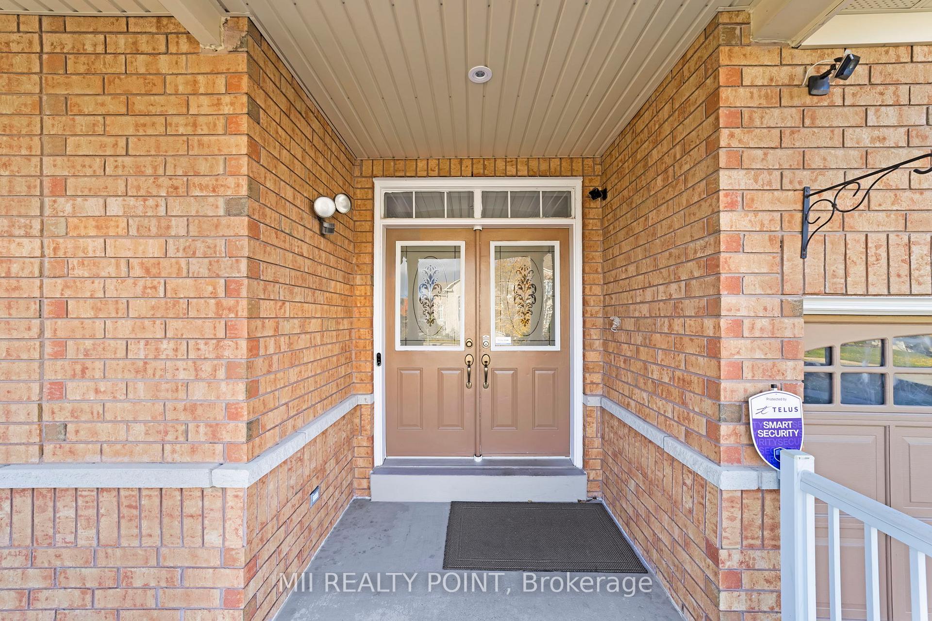 Photo 3 of 35 Kentwood Crescent, Markham, Box Grove — HOMEH